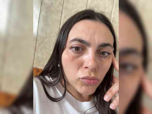 LustySass webcam