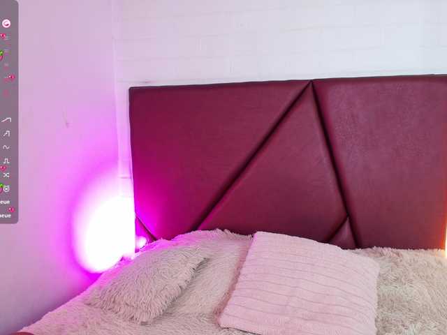Lexi-Howard- live cam on BongaCams