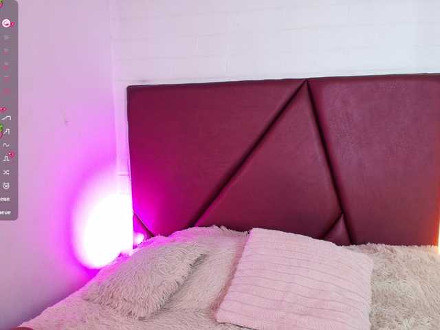 Lexi-Howard- live cam on BongaCams
