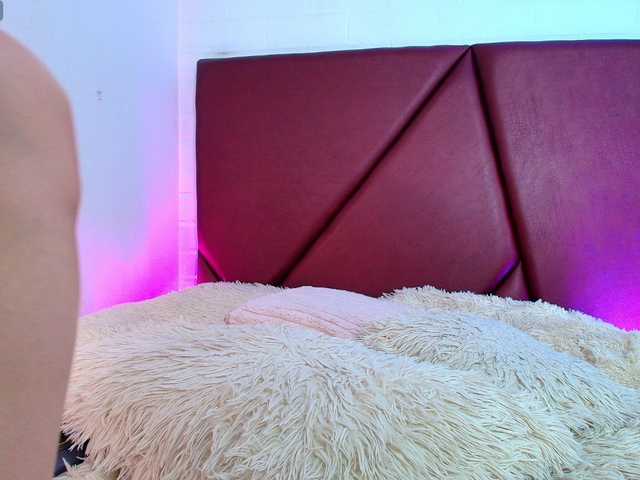 Lexi-Howard- live cam on BongaCams