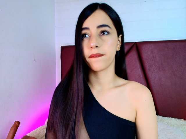 Lexi-Howard- live cam on BongaCams