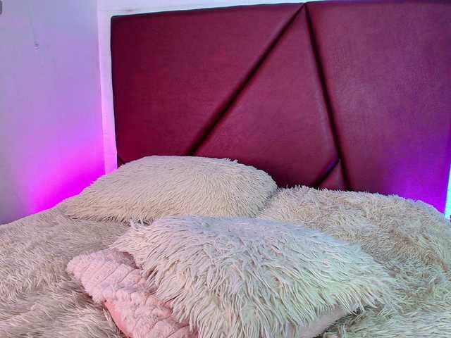 Lexi-Howard- live cam on BongaCams