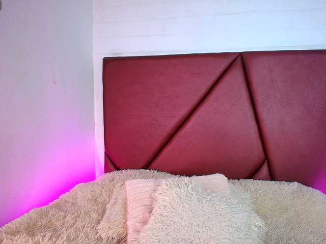 Lexi-Howard- live cam on BongaCams