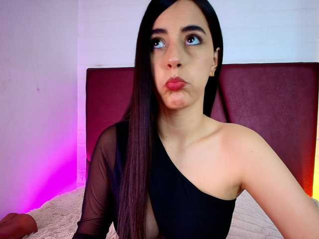 Lexi-Howard- live cam on BongaCams