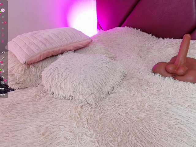 Lexi-Howard- live cam on BongaCams