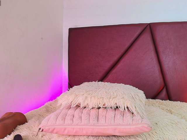 Lexi-Howard- live webcam show