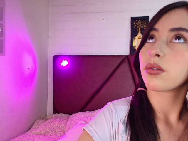 Lexi-Howard- live cam on BongaCams