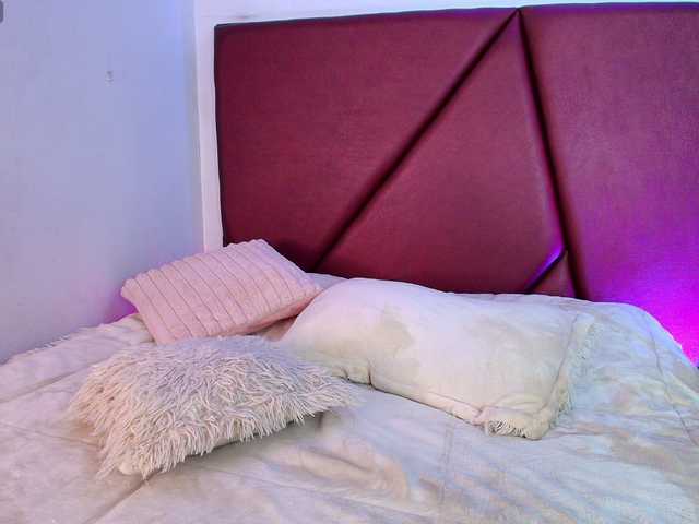 Lexi-Howard- live cam on BongaCams