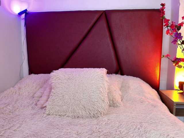 Lexi-Howard-'s BongaCams show and profile