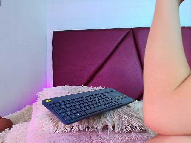 Lexi-Howard- live cam on BongaCams