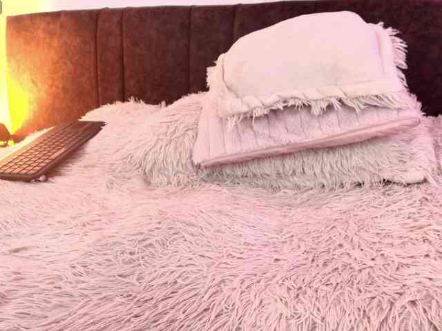 Lexi-Howard- webcam