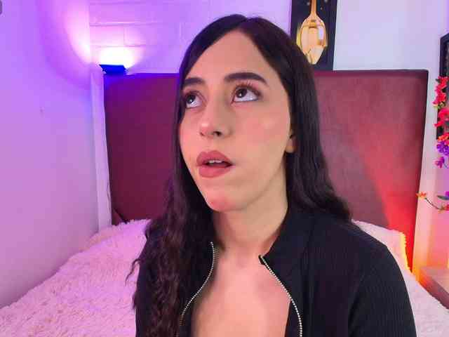 Lexi-Howard- webcam