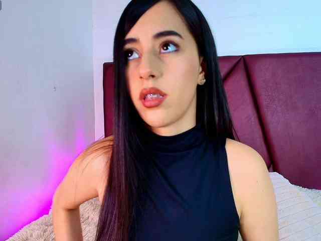 Lexi-Howard- webcam