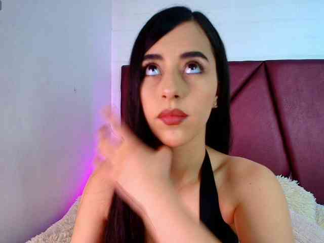 Lexi-Howard- webcam