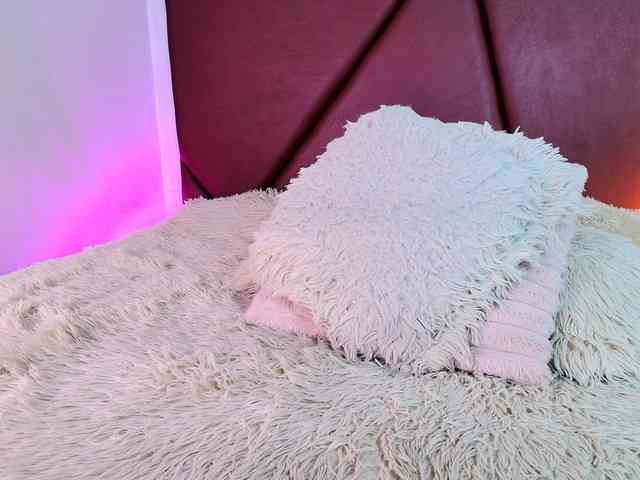 Lexi-Howard- webcam