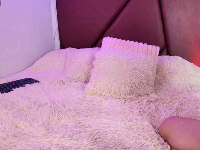 Lexi-Howard- webcam