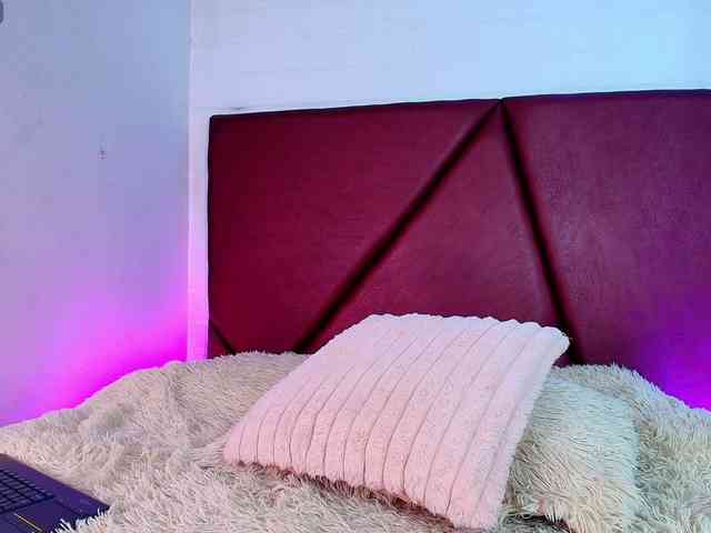 Lexi-Howard- webcam