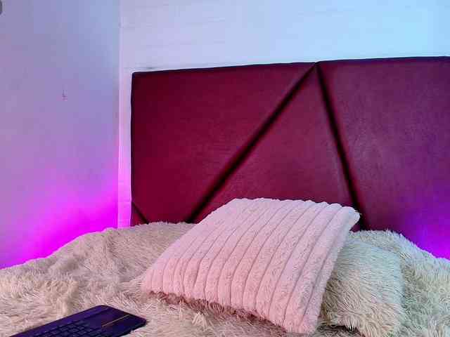Lexi-Howard- webcam