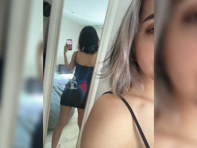 YoloLove live cam on BongaCams