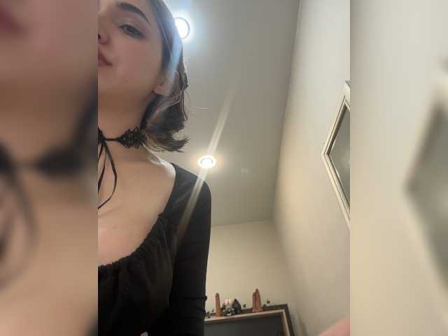 YoloLove live cam on BongaCams