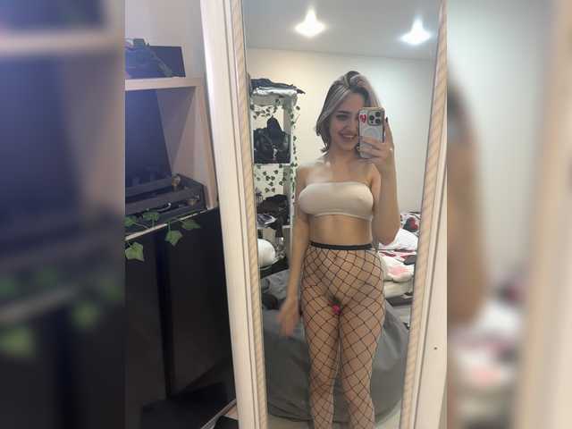 Live трансляция Honey_buns - slutnetki.online