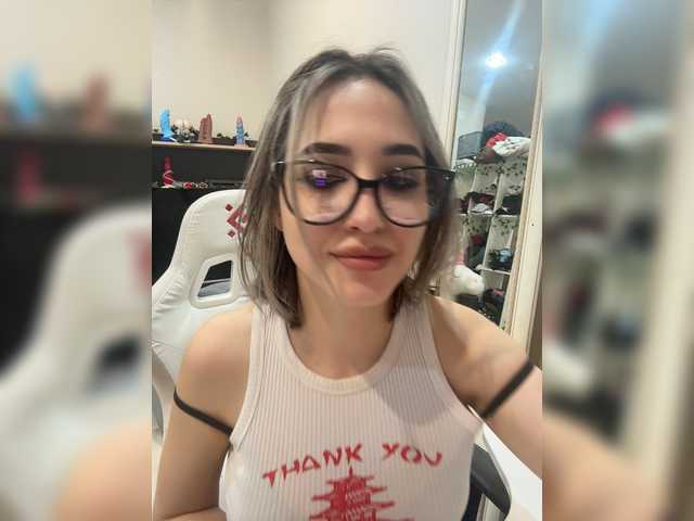 YoloLove live cam