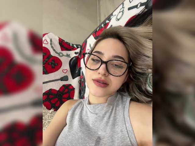 go to chat with Honey_buns