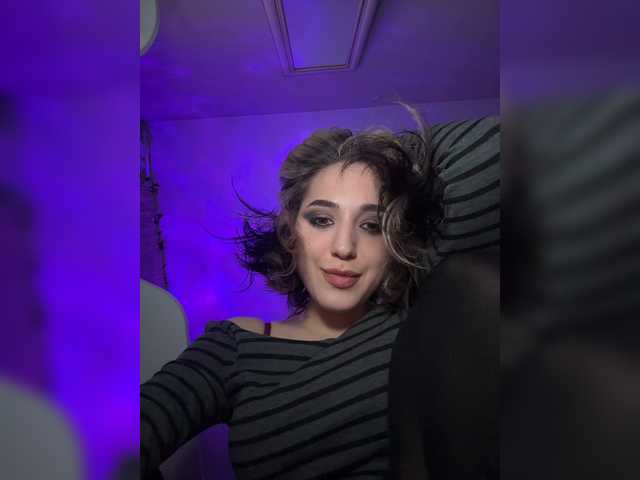 Honey_buns Live Cam