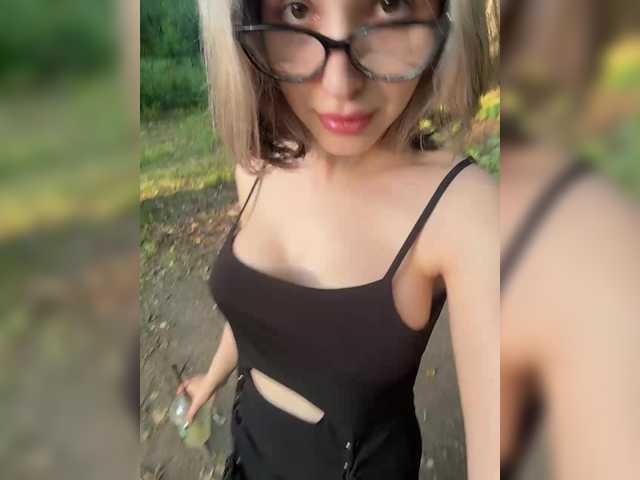 go to chat with Honey_buns