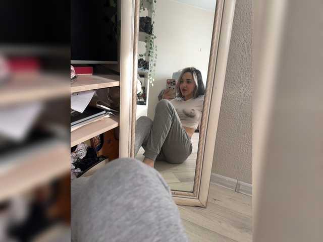 порно YoloLove