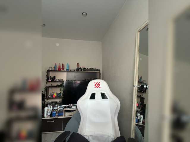 YoloLove Live Cam on BongaCams