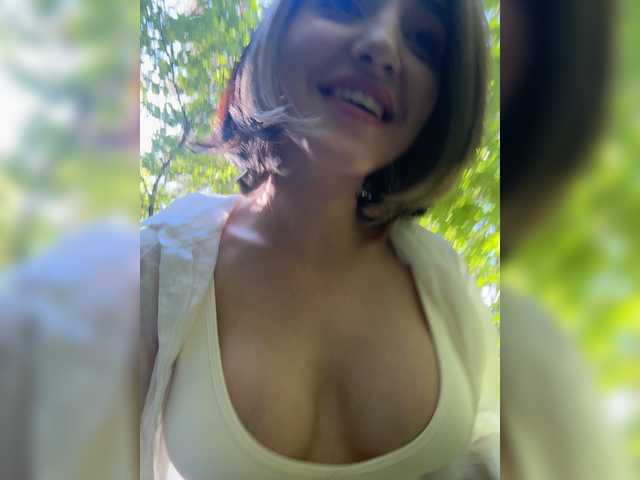 YoloLove live