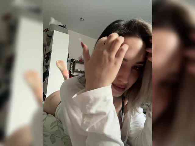 Honey_buns webcam