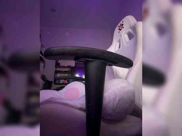 Honey_buns webcam