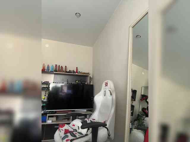 Honey_buns's cam show statistics and live stream