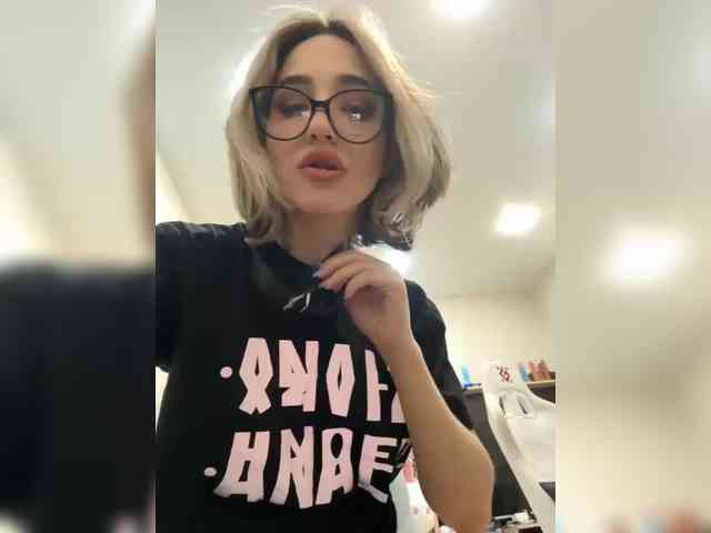 Honey_buns webcam