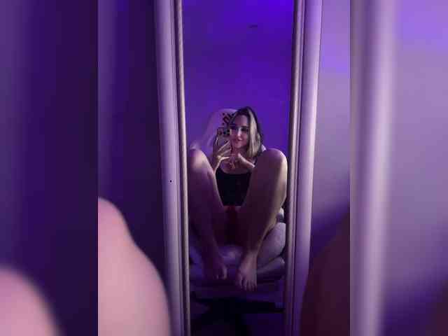 Honey_buns webcam