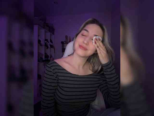 Honey_buns webcam
