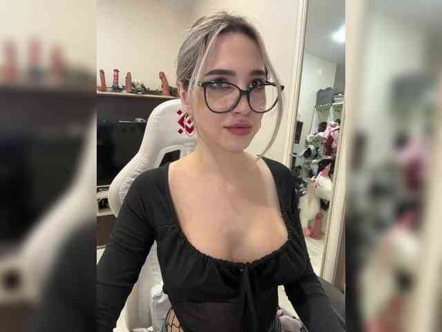 Honey_buns webcam