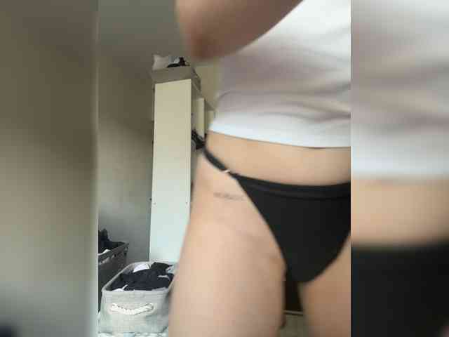 Honey_buns webcam