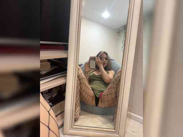 Honey_buns webcam