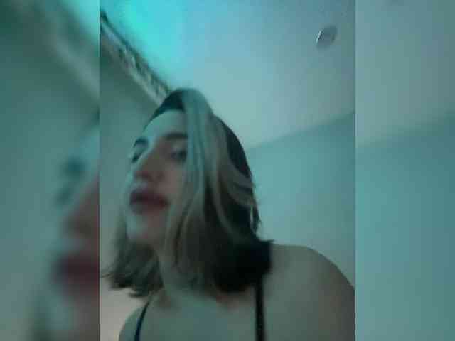 Honey_buns webcam