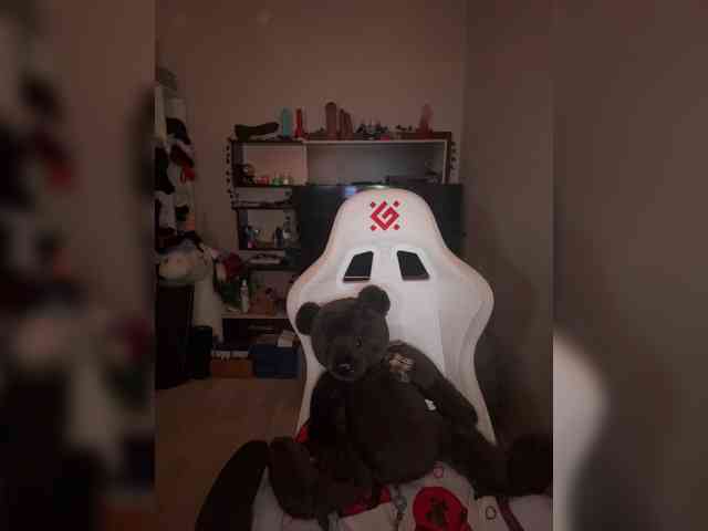 Honey_buns webcam