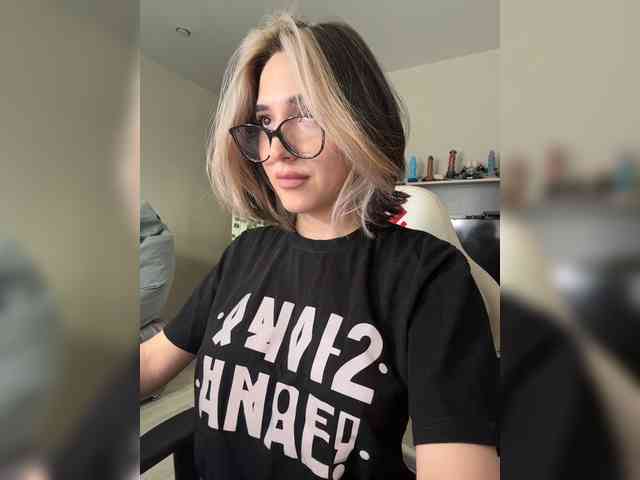 Honey_buns webcam