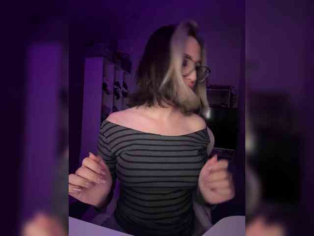 Honey_buns webcam