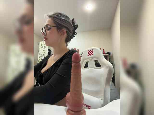Honey_buns webcam