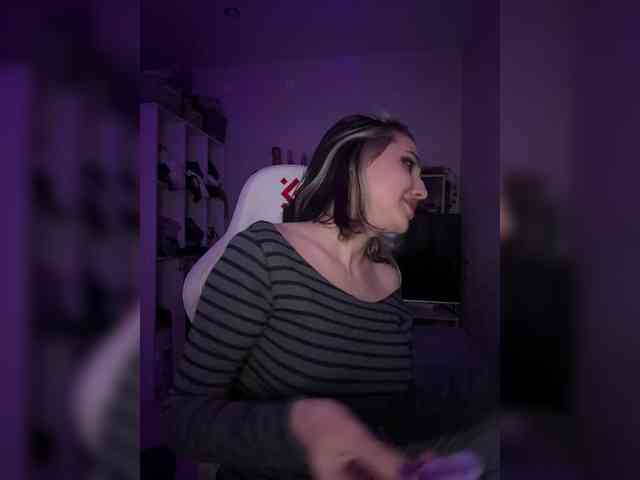 Honey_buns webcam