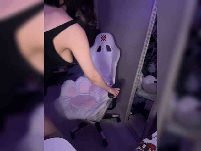 Honey_buns webcam