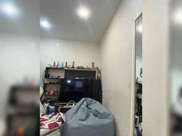 Honey_buns webcam