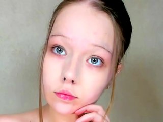 MelMooon Porn Show